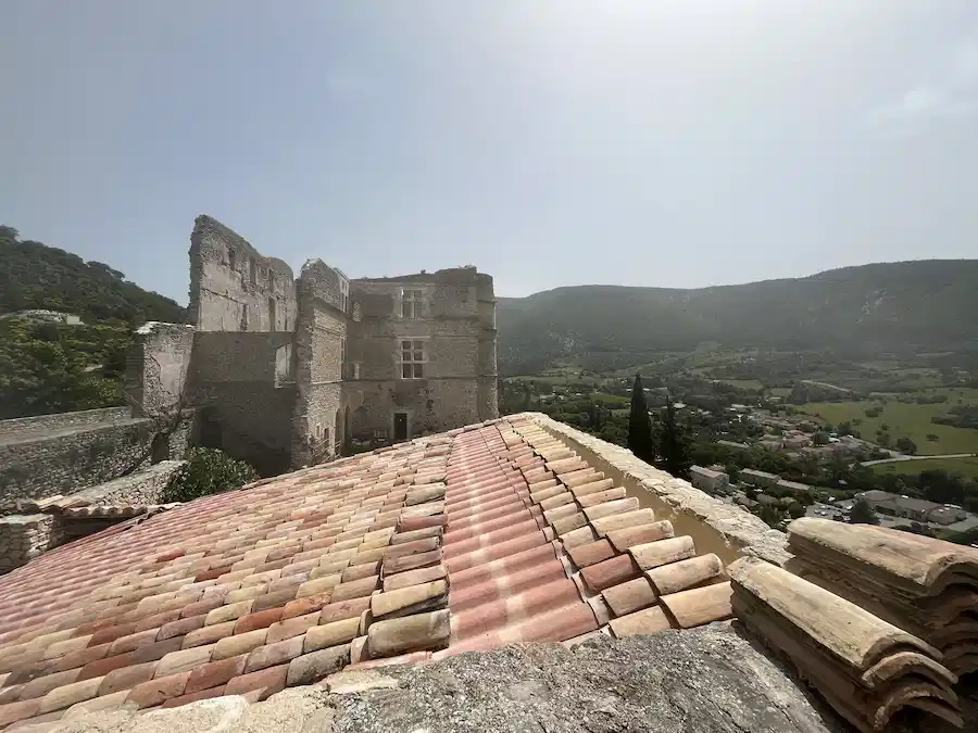 piscine et terrasse à carpentrazs pres de orange