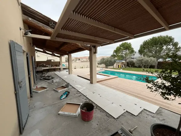 piscine en béton Orange en Vaucluse